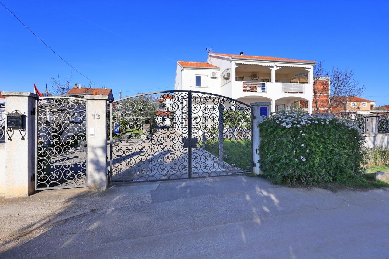 Hacienda Mia With Pool,Bbq, Yacuzzi,Free Parking Zadar Eksteriør billede