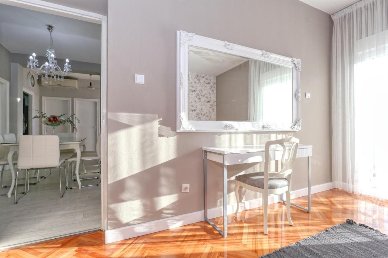 Hacienda Mia With Pool,Bbq, Yacuzzi,Free Parking Zadar Eksteriør billede