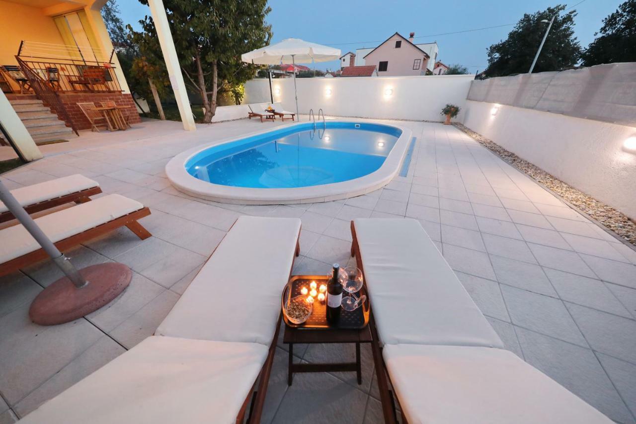 Hacienda Mia With Pool,Bbq, Yacuzzi,Free Parking Zadar Eksteriør billede