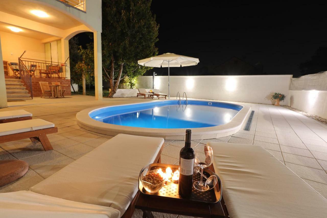 Hacienda Mia With Pool,Bbq, Yacuzzi,Free Parking Zadar Eksteriør billede