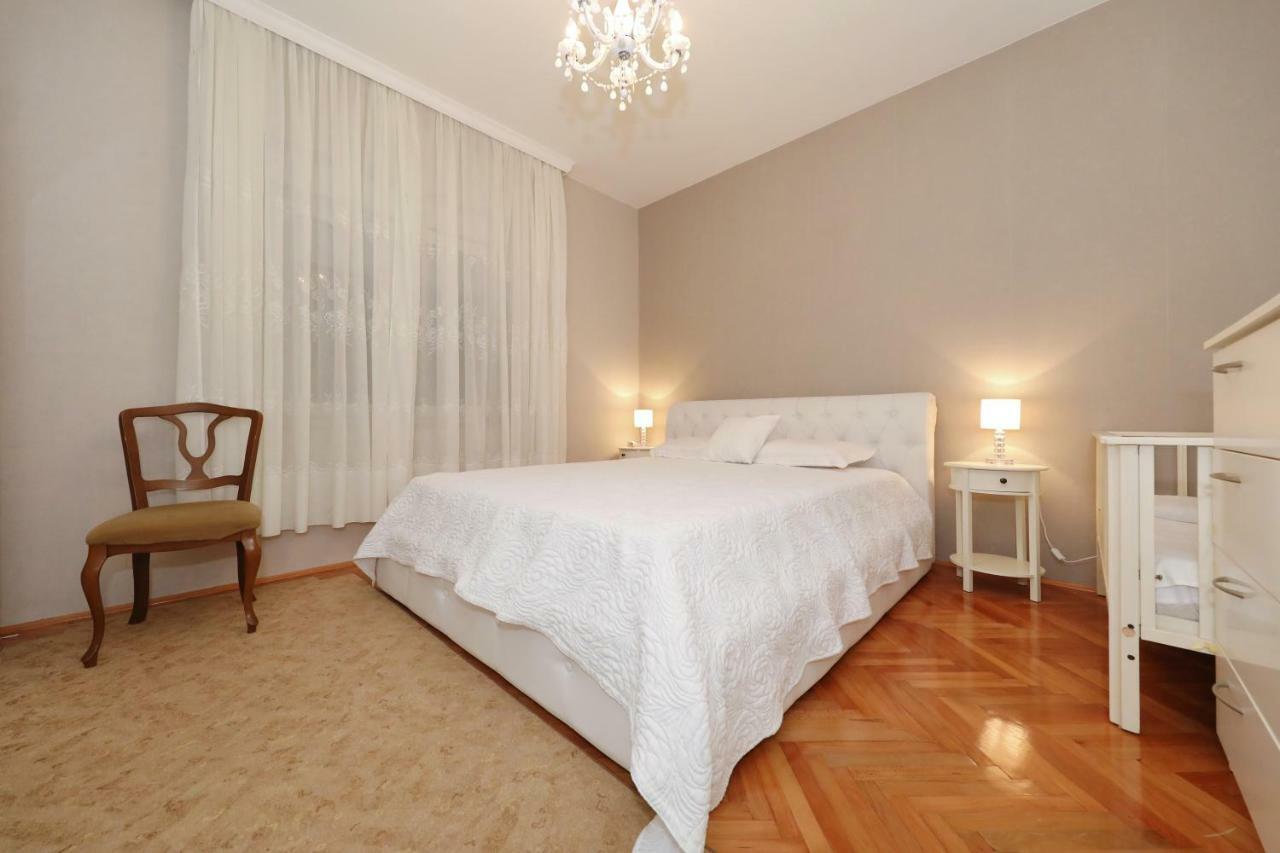 Hacienda Mia With Pool,Bbq, Yacuzzi,Free Parking Zadar Eksteriør billede